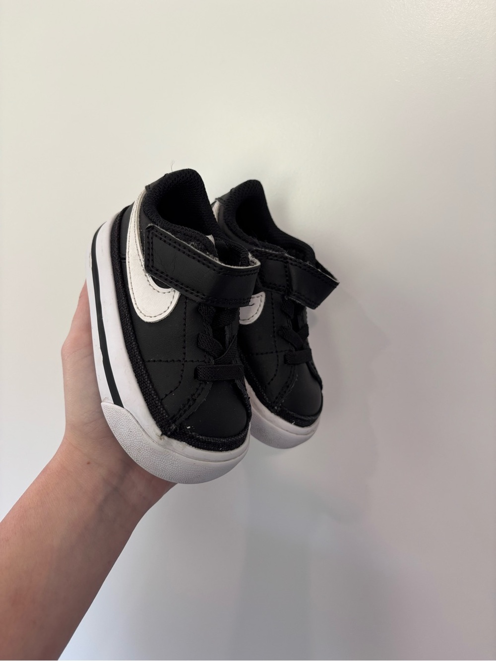 Nike Court Legacy Sneaker in Black and White toddler 4c